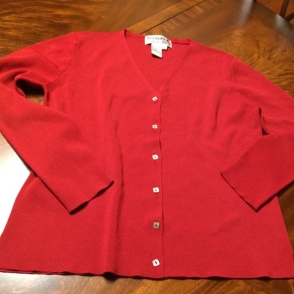 Beautiful Red V-neck Cardigan -XL - Picture 1 of 16